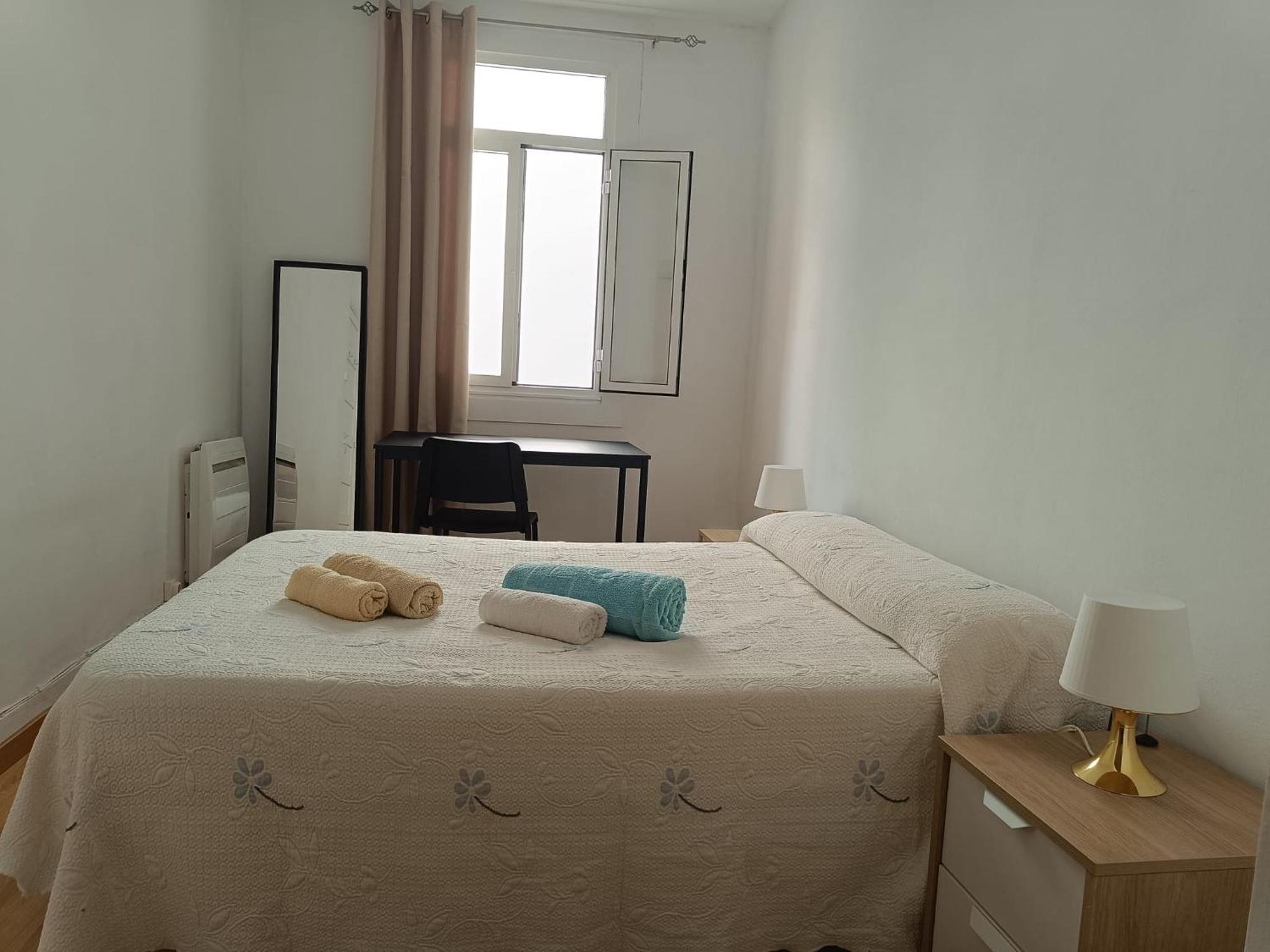 Апартаменты Piso Antiguo, Muebles Viejos, Muy Sencillo, Alquilado En Invierno A Estudiantes, Sin Ascensor, Cocina Antigua A Gas, Edificio Muy Antiguo Ла-Корунья Экстерьер фото