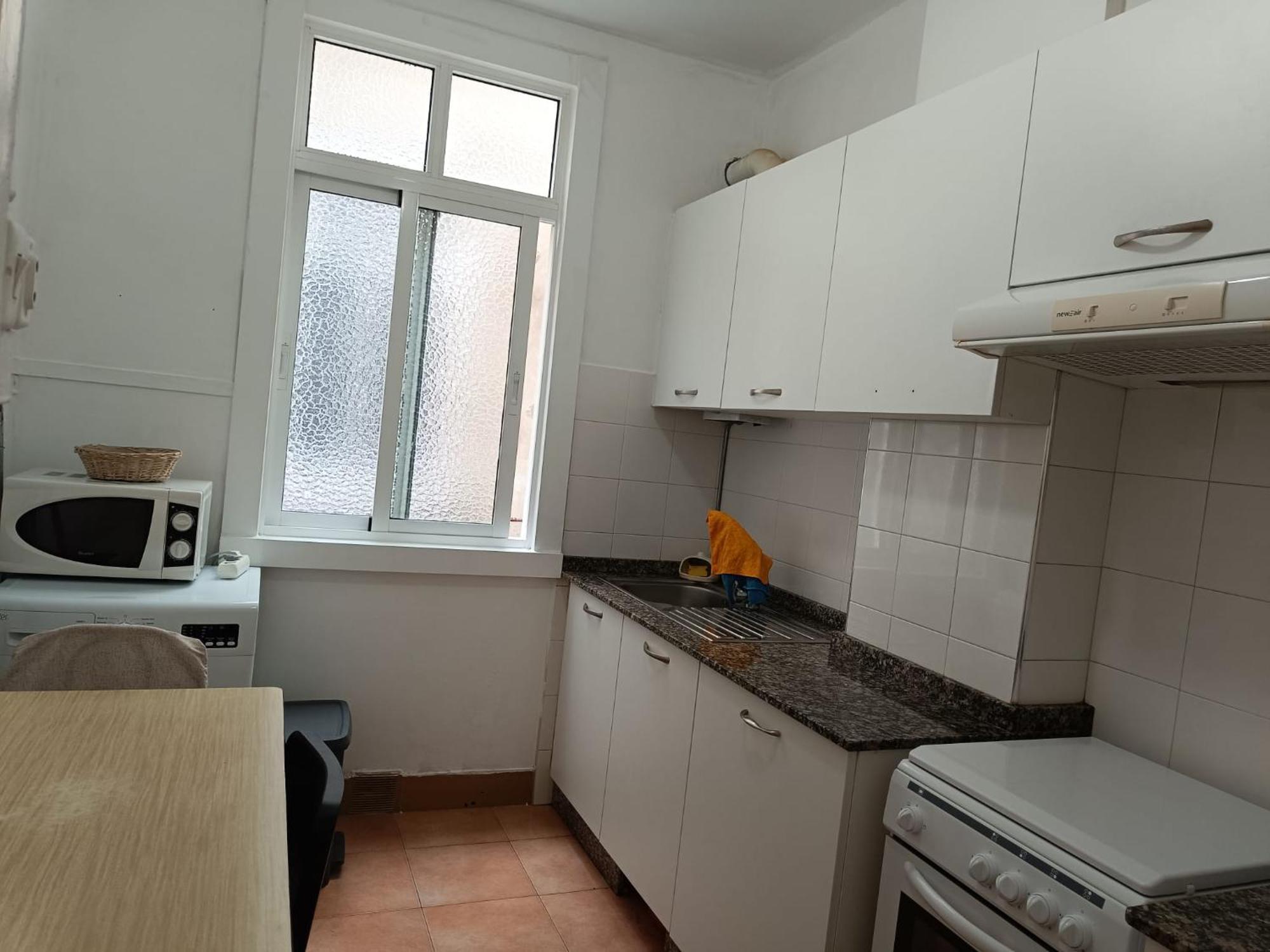 Апартаменты Piso Antiguo, Muebles Viejos, Muy Sencillo, Alquilado En Invierno A Estudiantes, Sin Ascensor, Cocina Antigua A Gas, Edificio Muy Antiguo Ла-Корунья Экстерьер фото
